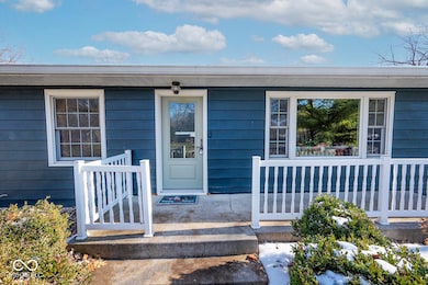 9201 Warwick Rd, Indianapolis, IN 46240 - photo 4