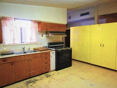 212 Bernadine Ave, El Paso, TX 79915 - photo 6