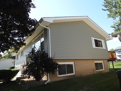 2726 Sallmon Ave, Waukegan, IL 60087 - photo 7