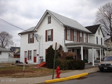 Corner lot