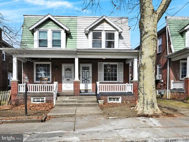 615 Crescent Ave, Reading, PA 19605 - photo 2