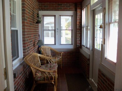 183 Sycamore St, Albany, NY 12209 - photo 2