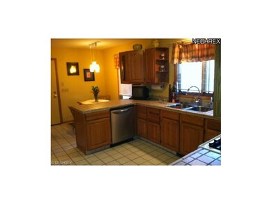 Kitchen & dinette