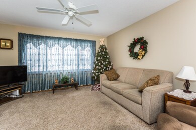1520 Widman Ln Crookston MN-large-002-7-
