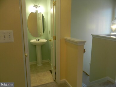 42761 Shaler St, Chantilly, VA 20152 - photo 4