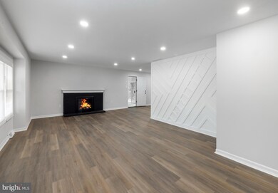 132 S Columbia St, Woodbury, NJ 08096 - photo 3