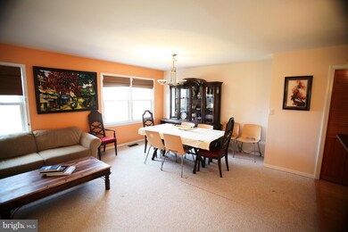 10242 Arizona Cir, Bethesda, MD 20817 - photo 7