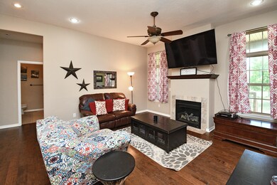 594 E Thornhill Dr Nixa MO
