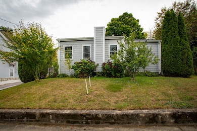 48 Farm St, Woonsocket, RI 02895 - photo 3