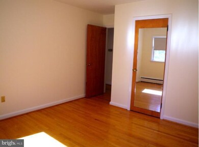 5746 Oakland Rd, Sykesville, MD 21784 - photo 2