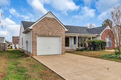 1631 Beaconcrest Cir, Murfreesboro, TN 37128 - photo 2