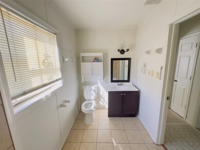 8810 Dandy St, Houston, TX 77016 - photo 4