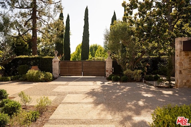 976 N Alpine Dr, Beverly Hills, CA 90210 - photo 5