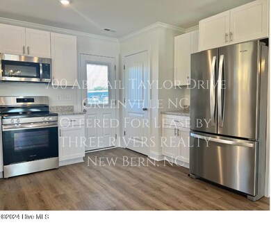 700 Abigail Taylor Dr unit A, Greenville, NC 27834 - photo 3