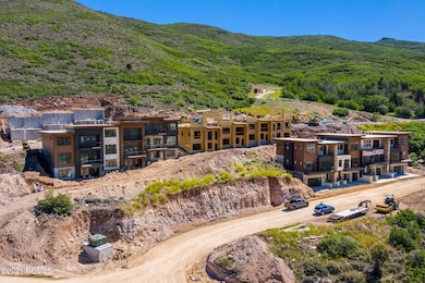 847 E Miner Way unit 53, Hideout, UT 84036 - photo 5