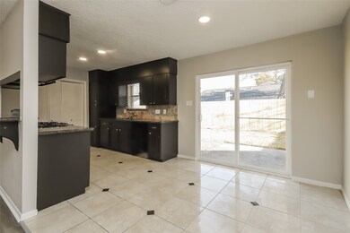 3414 Mckinley Ln, Houston, TX 77088 - photo 6