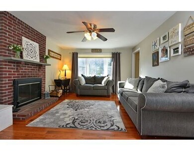 21 Short St, Franklin, MA 02038 - photo 3