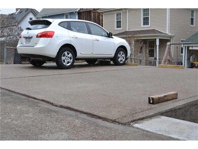 Parking Lot/Garage.