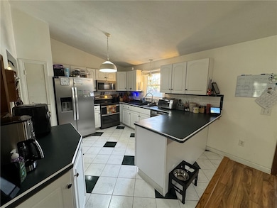 7 Adams Dr, Coventry, RI 02816 - photo 3