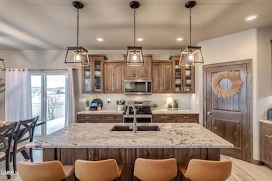 602 Cobblestone Loop SW, Mandan, ND 58554 - photo 3