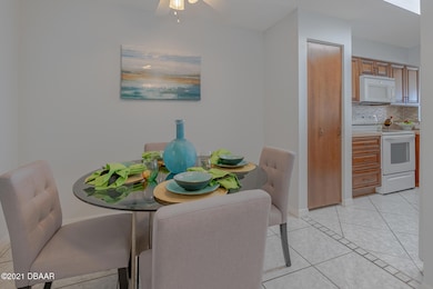Eat In Kitchen