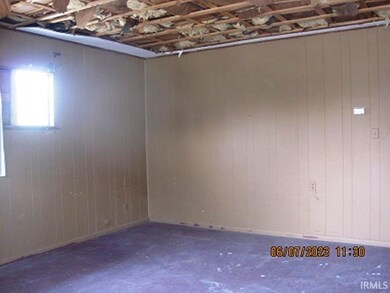 1133 E 27th St, Anderson, IN 46016 - photo 4