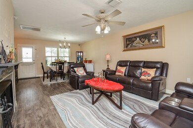 7306 Burkridge Dr, Houston, TX 77041 - photo 4