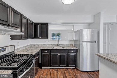 716 Vine St, Baltimore, MD 21201 - photo 4