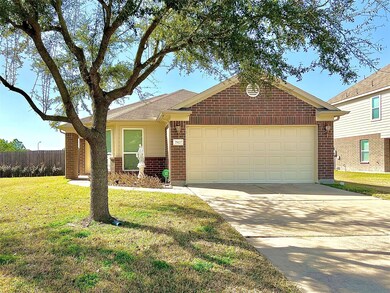 7927 Woodland Pine Dr, Houston, TX 77040 - photo 2