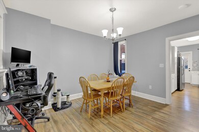 212 W 4th St, Waynesboro, PA 17268 - photo 5