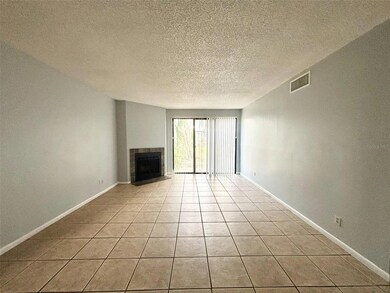 2040 San Marcos Dr SE unit 103, Winter Haven, FL 33880 - photo 3