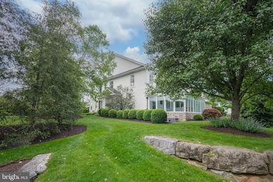 1908 Carriage Knoll Dr, Bethlehem, PA 18015 - photo 2