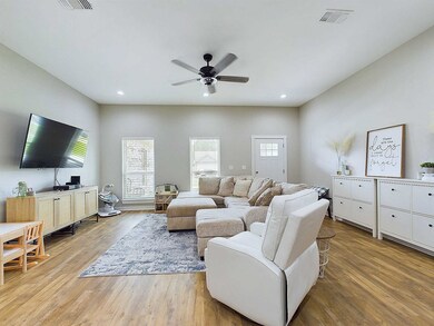 150 Dena Kay Dr, Lufkin, TX 75904 - photo 7