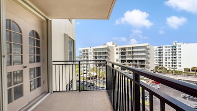 La Bonne Vie unit 5140, Palm Beach, FL 33480 - photo 7