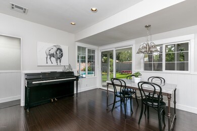 3825 N 35th Pl-11