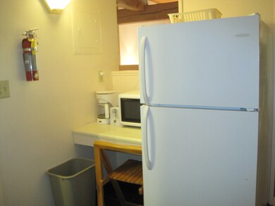 35 Island Inn Rd unit 35 Bldg G, Oak Bluffs, MA 02568 - photo 5