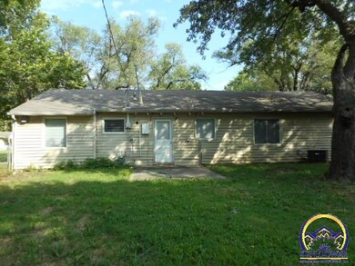 3643 SW Clare Ave, Topeka, KS 66611 - photo 3