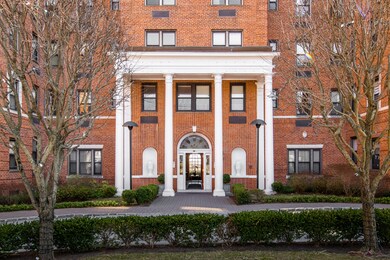 Harbor View unit 2M, Greenwich, CT 06830 - photo 2