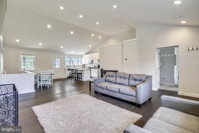 5 3rd Ave, Baltimore, MD 21227 - photo 4