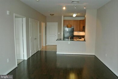 8045 Newell St unit 314, Silver Spring, MD 20910 - photo 5