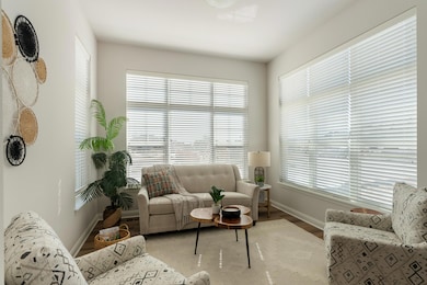 847 N Verona Cir unit 6, Grafton, WI 53024 - photo 5