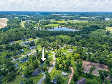 117 Royal Cir, Fitzgerald, GA 31750 - photo 2