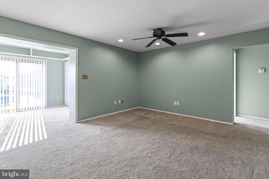 20 Chelsea Ct unit C4, Sewell, NJ 08080 - photo 4