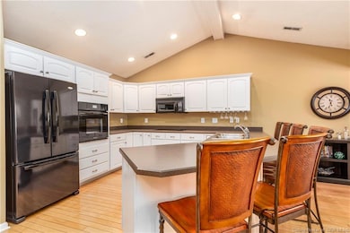 1615 Charlestown Station Ct, New Albany, IN 47150 - photo 4