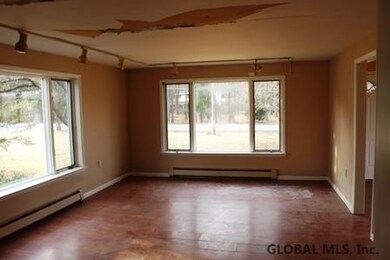 1198 Laural Ln, Ballston Spa, NY 12020 - photo 4