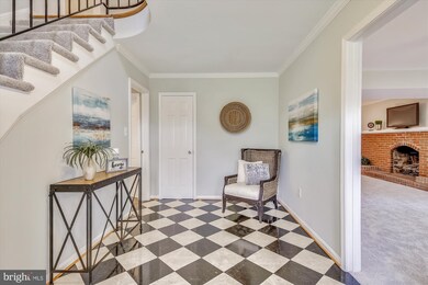 7402 Windmill Ct, Alexandria, VA 22307 - photo 2