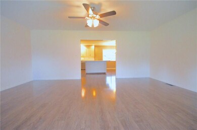 1005 NW 7th St, Bentonville, AR 72712 - photo 5