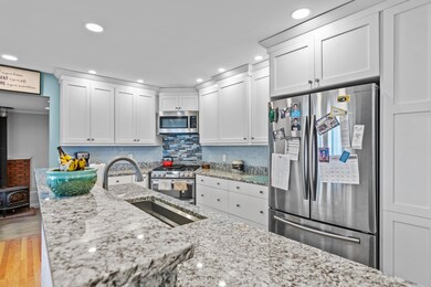 18 Frenette Dr, Hudson, NH 03051 - photo 7