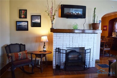 3702 Sherbrooke Rd, Toledo, OH 43613 - photo 4