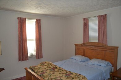 103 Monroe St, Reading, PA 19605 - photo 5